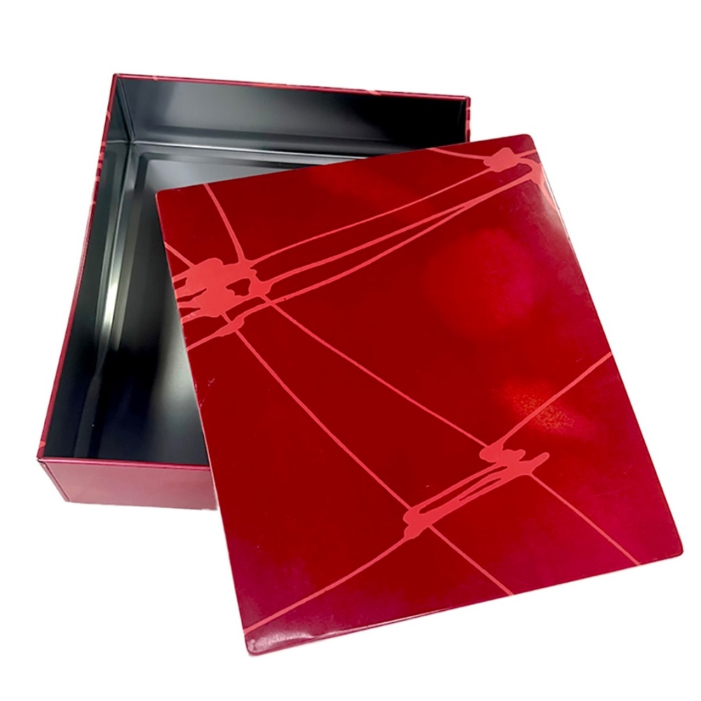Japanese Red Cookie Tin - Picture 2 of 4
